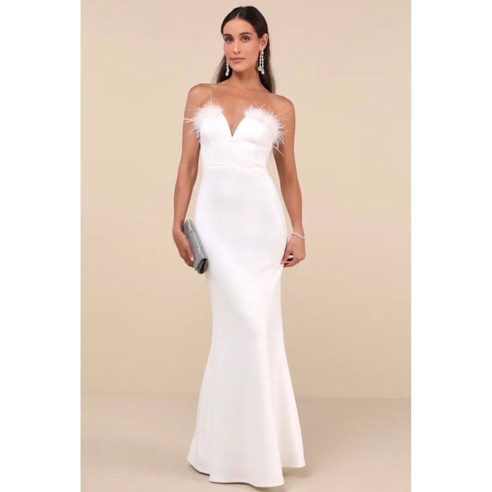 Lulus Extraordinary Glam Feather Trim Strapless White Maxi Gown Dress Small NEW